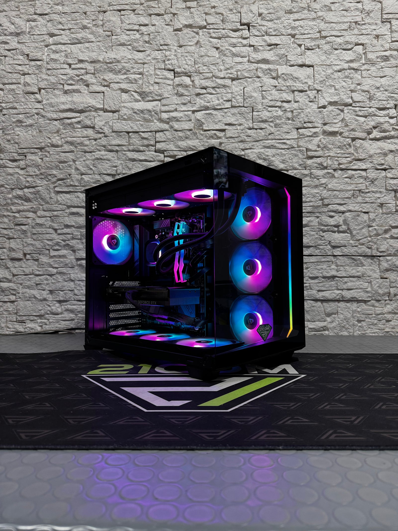 RIG APEX V5/ Ryzen 7 / 32GB / RX 7900 XTX / 2TB